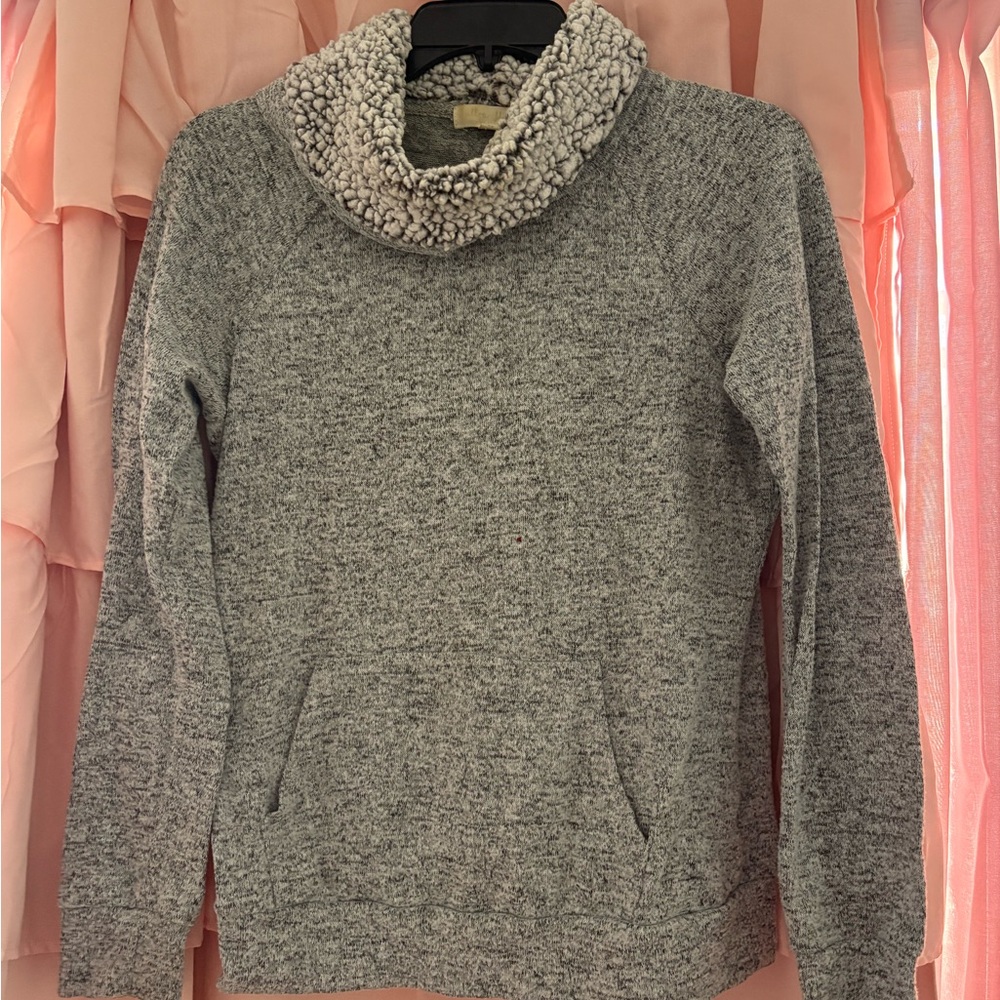 Cozy Gray Sweater with Sherpa Collar